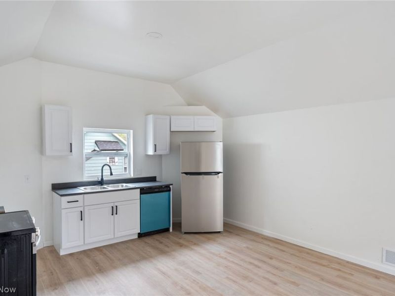 3114 Vega Avenue, Cleveland, OH 44113 Photo 17