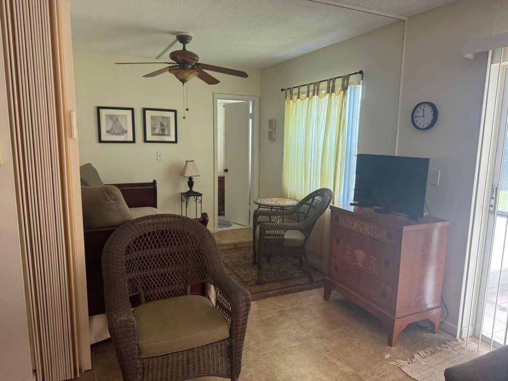 5401 NW 2nd Avenue, Unit Apt 127, Boca Raton, FL 33487 Photo