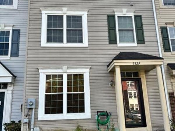 9829 LARSON PLACE , WALDORF, MD 20603