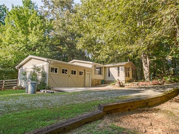 279 John Teem Road , Talking Rock, GA 30175