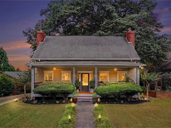 5 Beauregard Court , Fayetteville, GA 30215