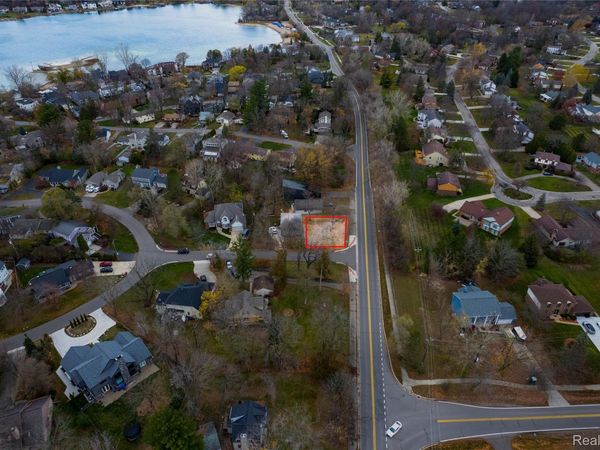 1469 Highmoor Way Lakeshire, Bloomfield Hills, Mi 48323