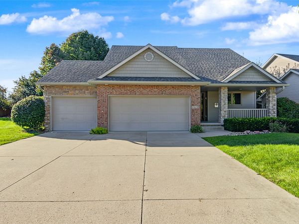 4608 154th Street, Urbandale, IA 50323