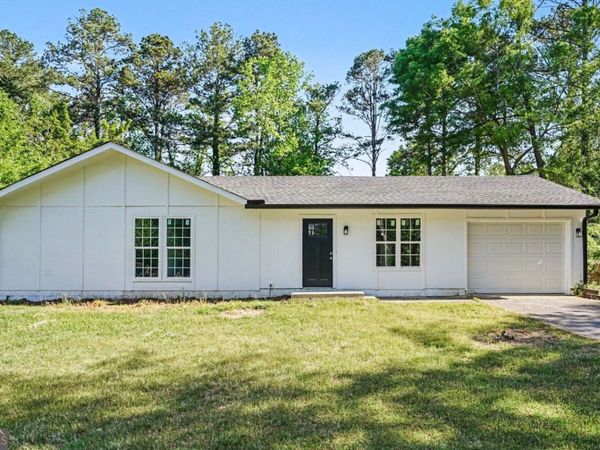 8984 Bentwood Lane, Riverdale, GA 30274