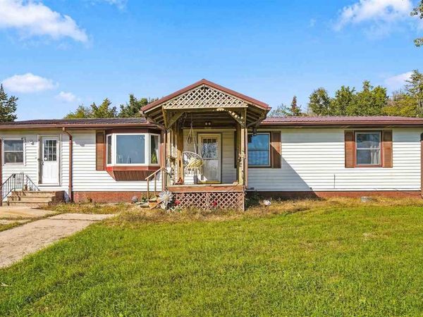 12039 Wright Rd, La Porte, IA 50651