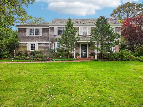 238 Cedar Avenue, Hewlett Bay Park, NY 11557