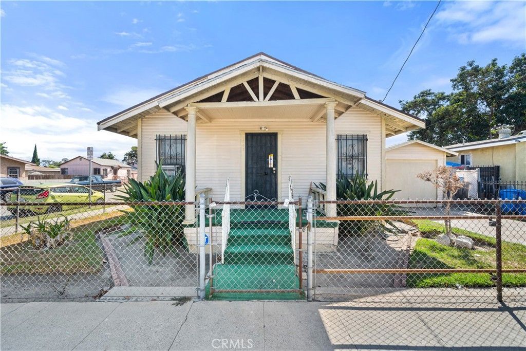 1542 E 83rd, Los Angeles, CA 90001 Main Photo
