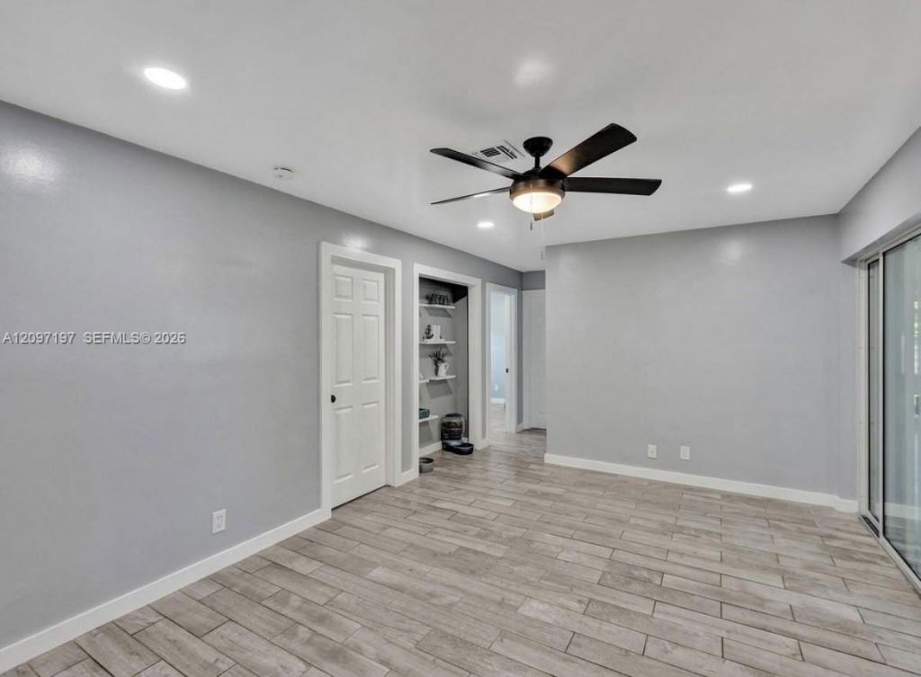 8107 NW 74th Ave , Tamarac, FL 33321 Photo