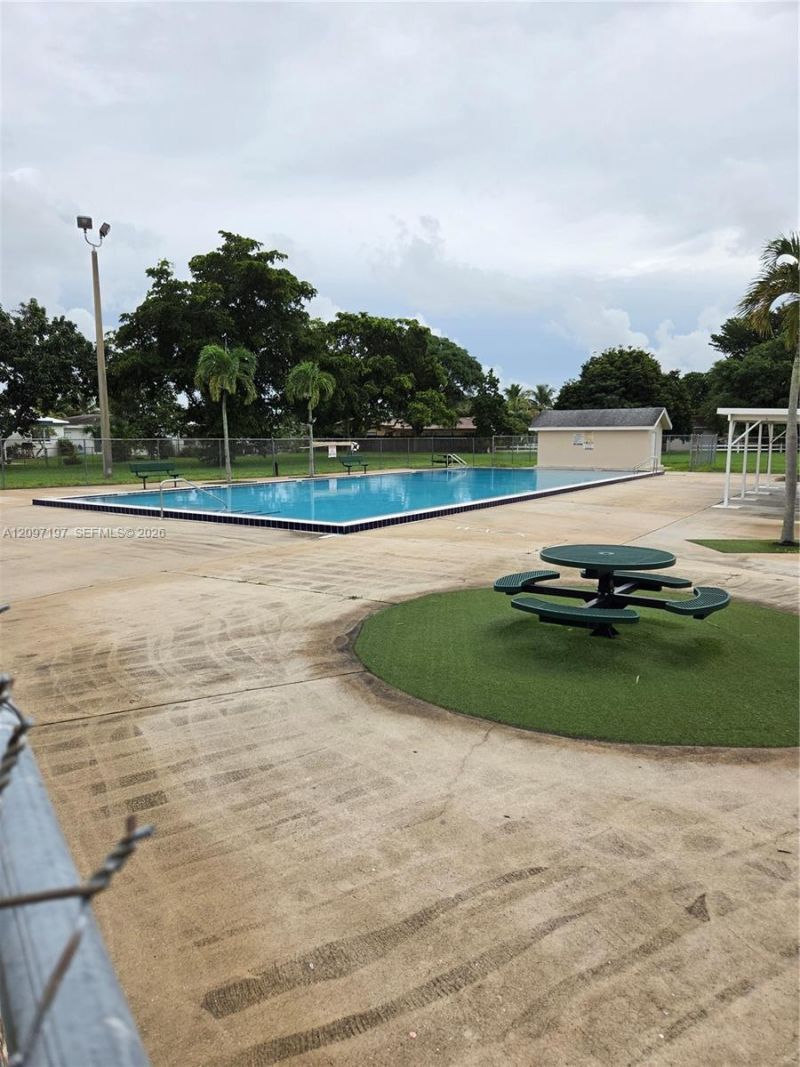 8107 NW 74th Ave , Tamarac, FL 33321 Photo