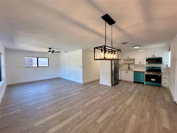 1150 NW 116th Ter , Miami, FL 33168