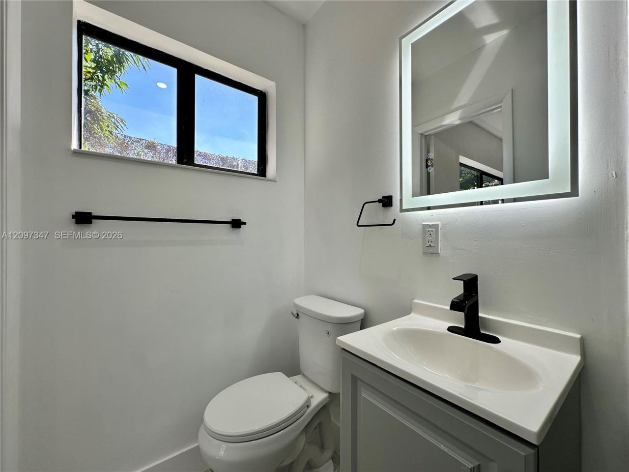 1150 NW 116th Ter , Miami, FL 33168 Photo