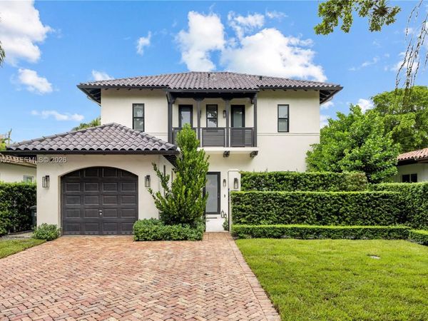 705 Madeira Ave , Coral Gables, FL 33134