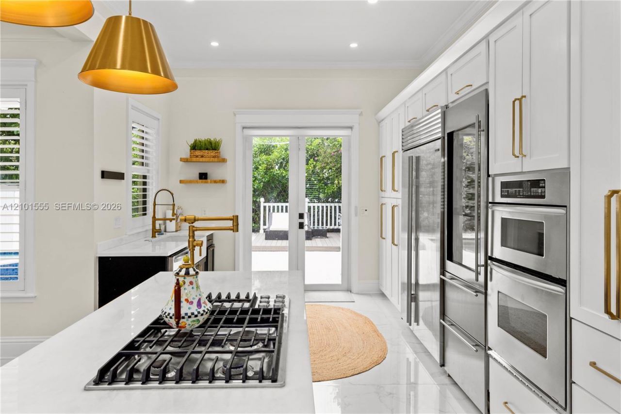 705 Madeira Ave , Coral Gables, FL 33134 Photo