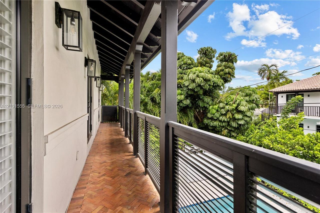 705 Madeira Ave , Coral Gables, FL 33134 Photo