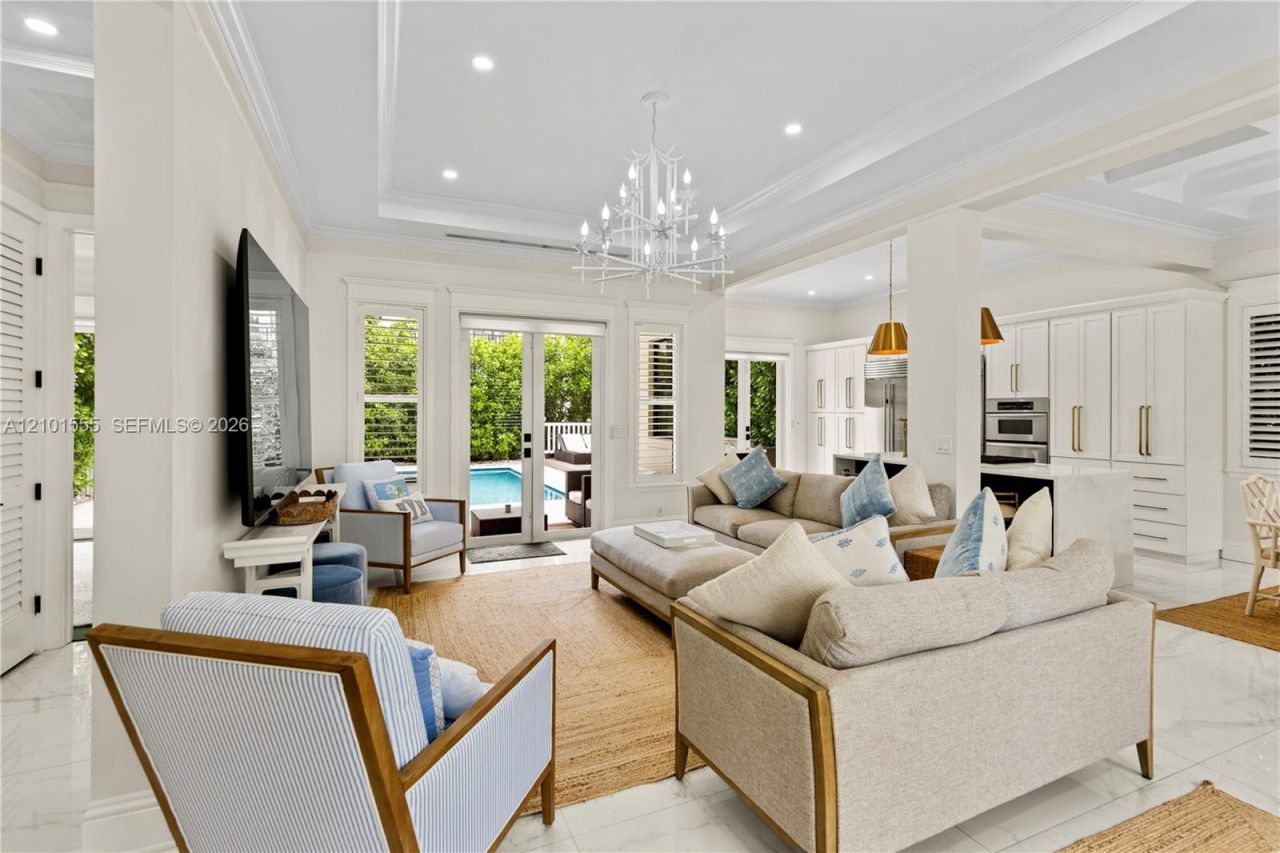 705 Madeira Ave , Coral Gables, FL 33134 Photo