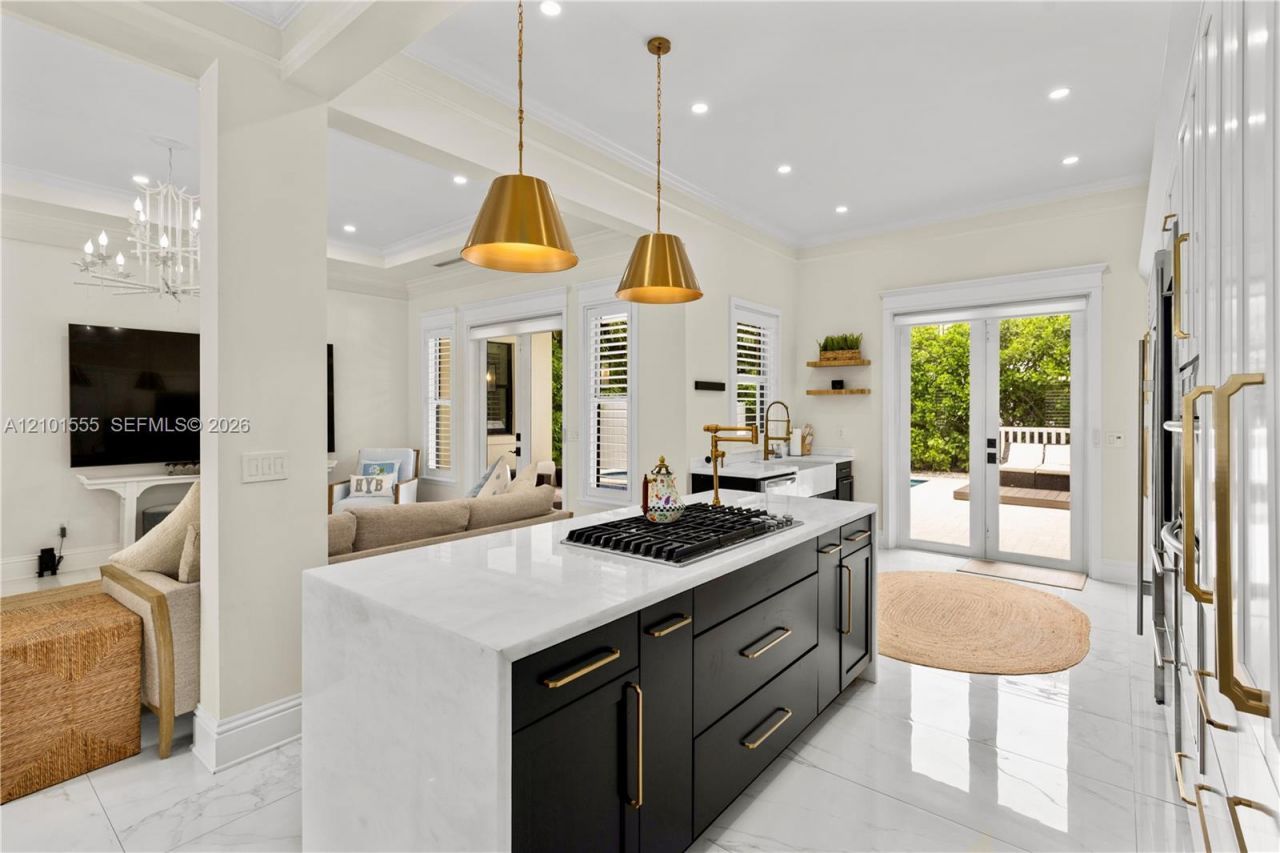 705 Madeira Ave , Coral Gables, FL 33134 Photo