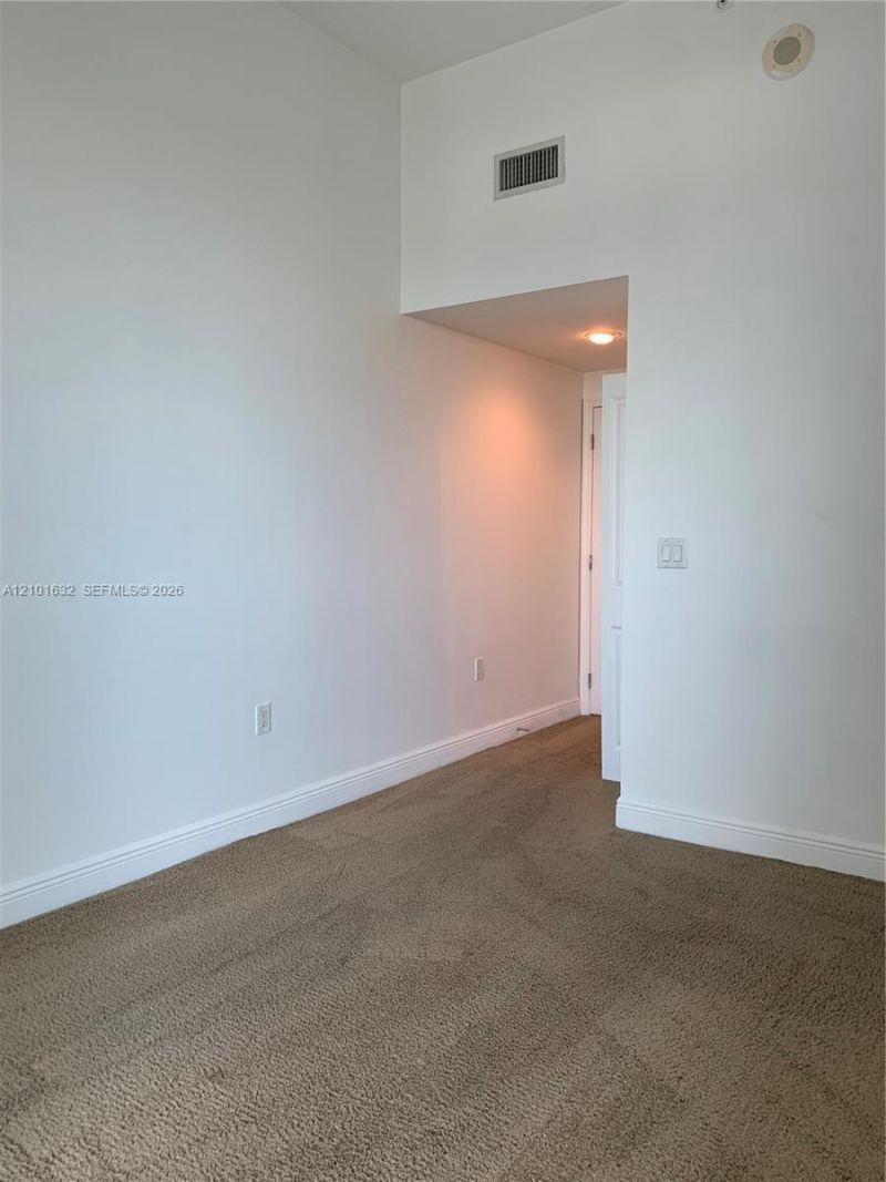 1250 S Miami Ave , Unit 813, Miami, FL 33130 Photo