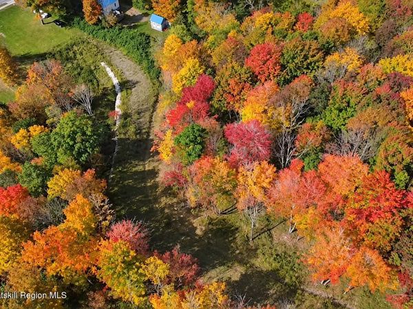7590 New York 23a , Hunter, NY 12442
