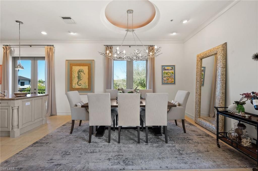 380 10th St S, Unit 202, Naples, FL 34102 Photo