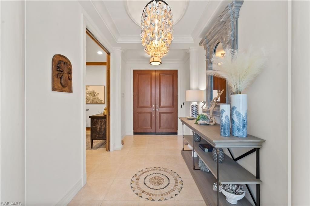 380 10th St S, Unit 202, Naples, FL 34102 Photo