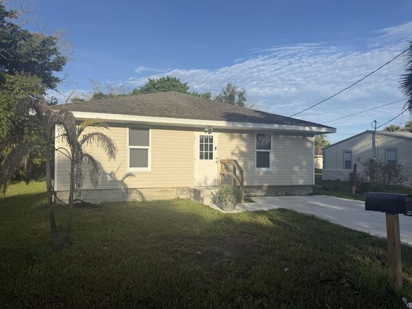 833 NE 14th Avenue, Okeechobee, FL 34972