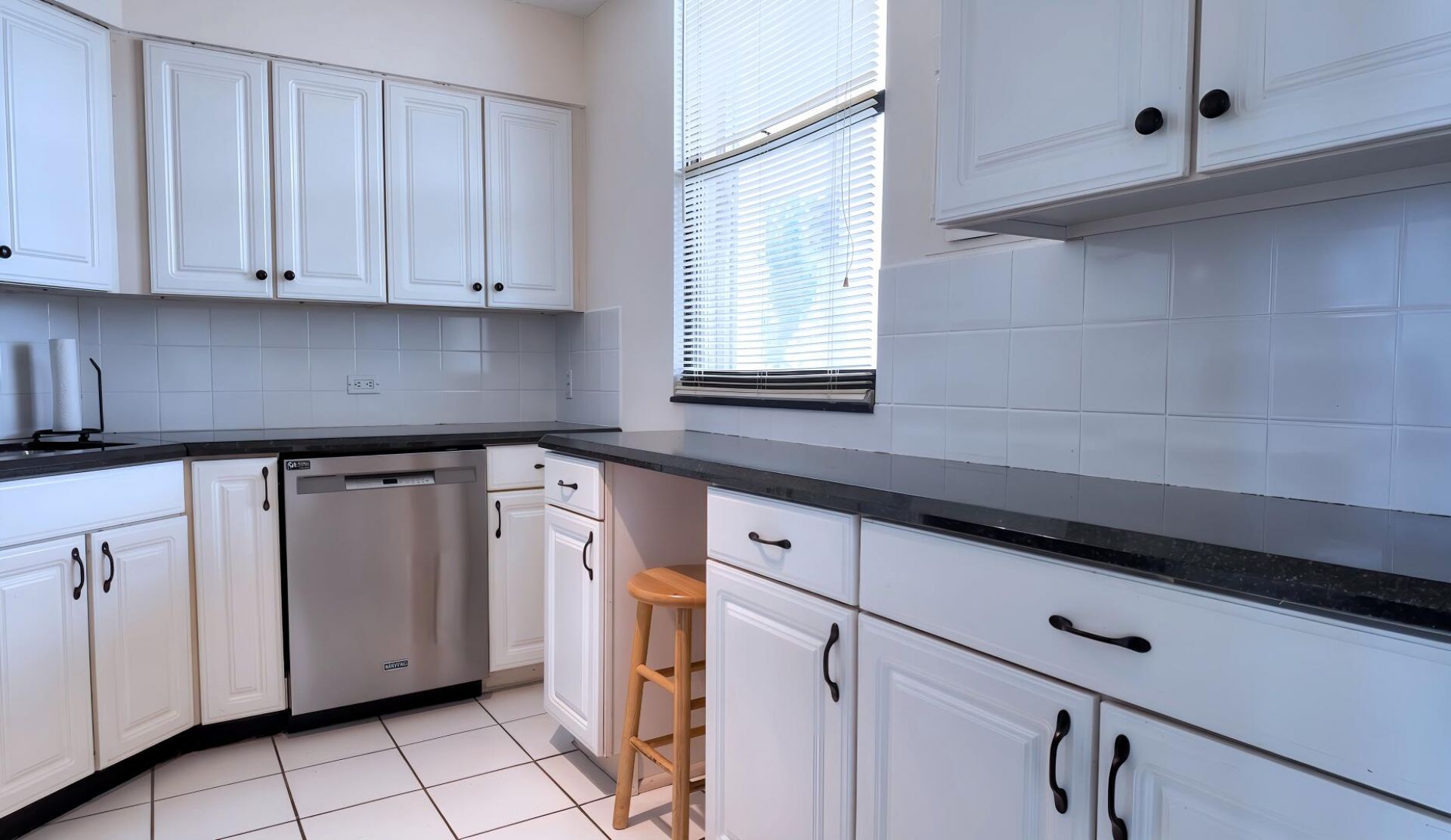 130 Lakeshore Drive, Unit 821, North Palm Beach, FL 33408 Photo