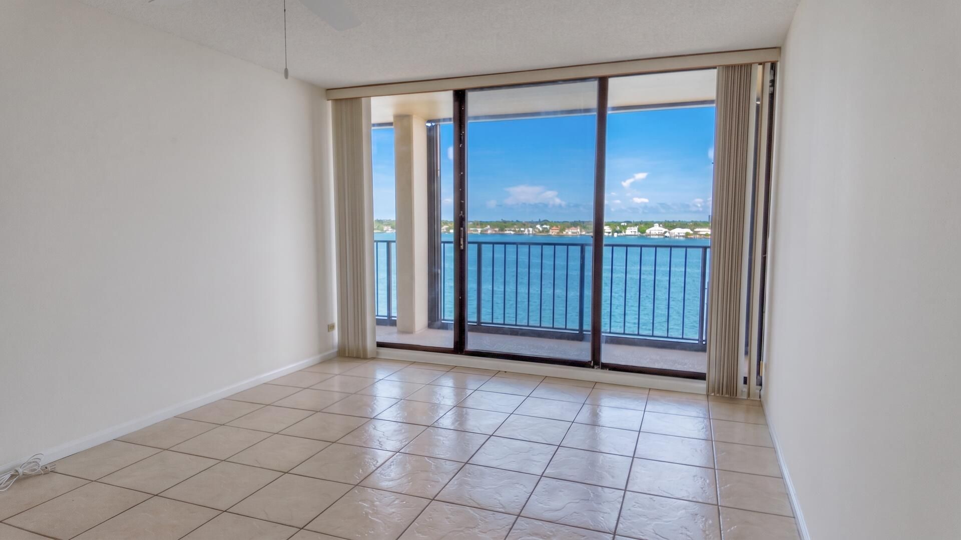 130 Lakeshore Drive, Unit 821, North Palm Beach, FL 33408 Photo