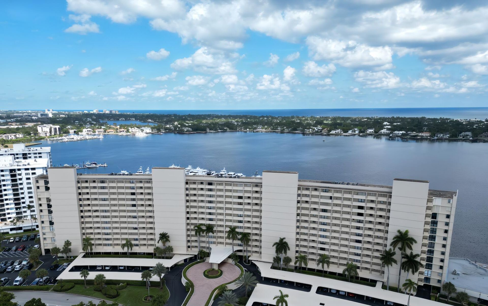 130 Lakeshore Drive, Unit 821, North Palm Beach, FL 33408 Photo