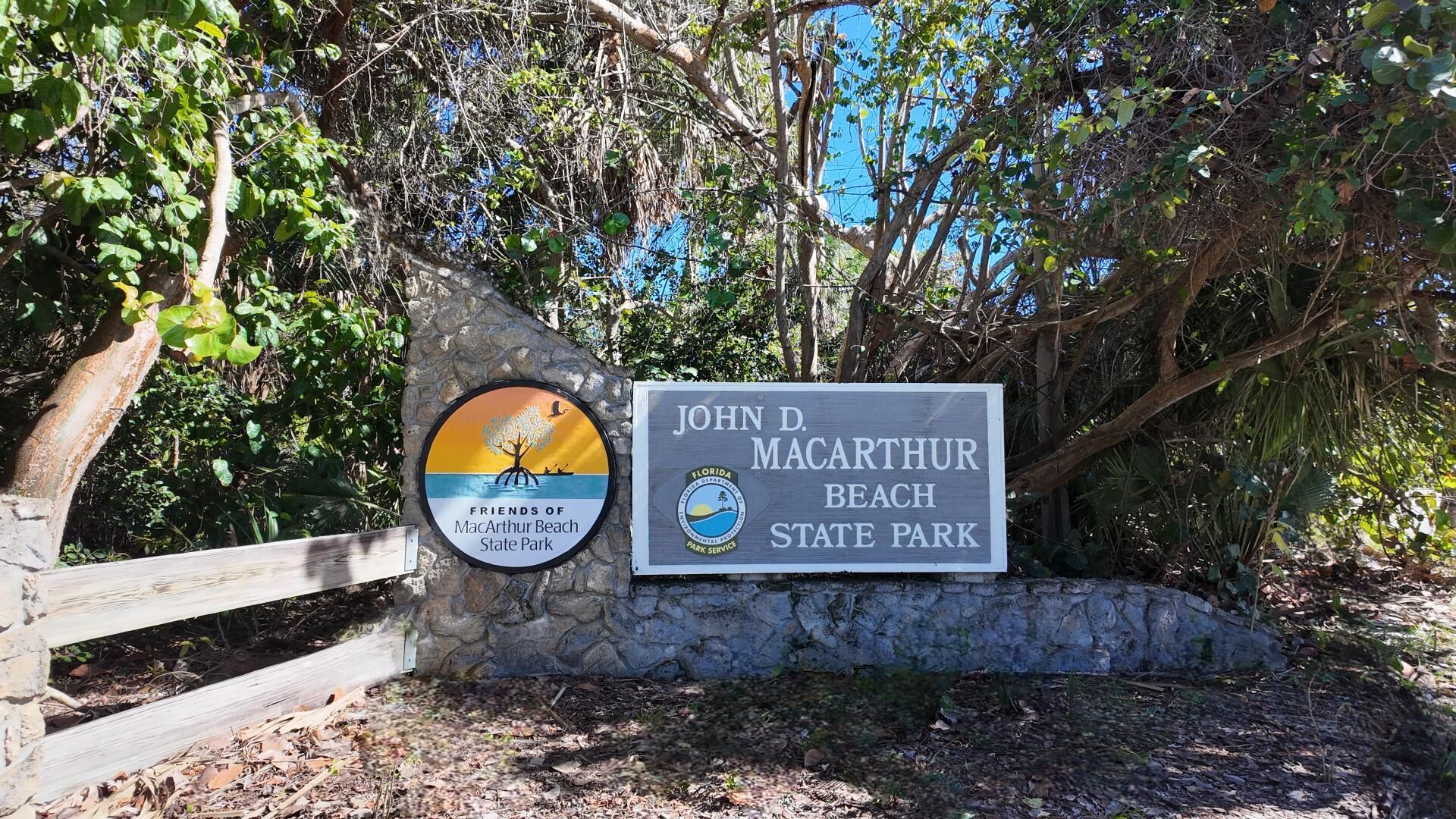 130 Lakeshore Drive, Unit 821, North Palm Beach, FL 33408 Photo