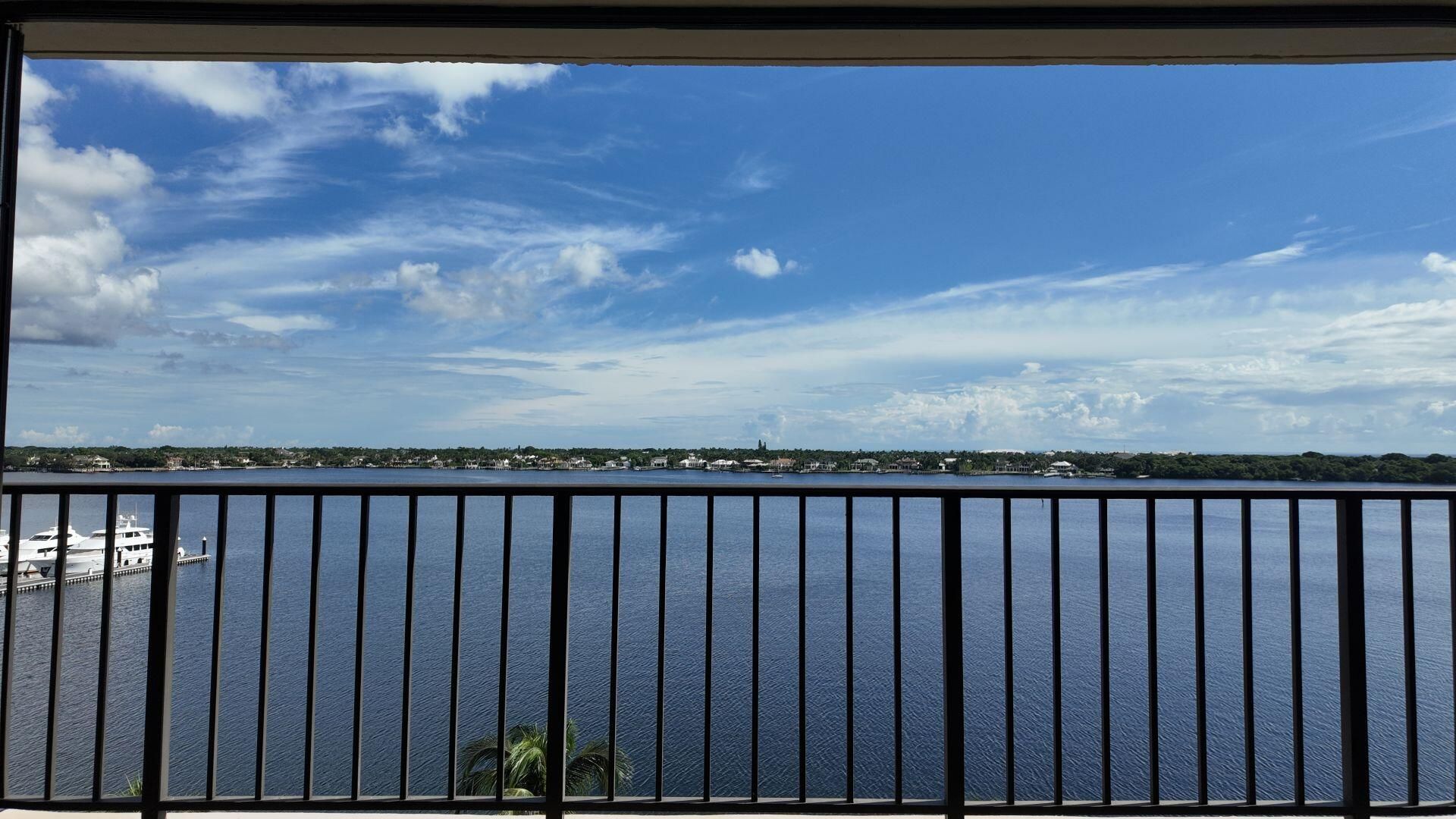 130 Lakeshore Drive, Unit 821, North Palm Beach, FL 33408 Photo
