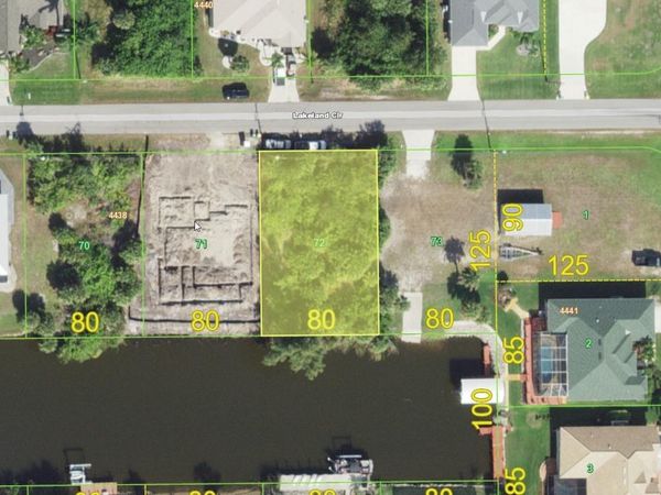 15544 LAKELAND CIRCLE , PORT CHARLOTTE, FL 33981
