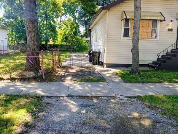 1023 W 104th Street , Chicago, IL 60643