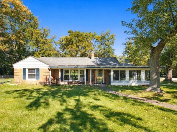 699 Saint Andrews Drive , Crete, IL 60417