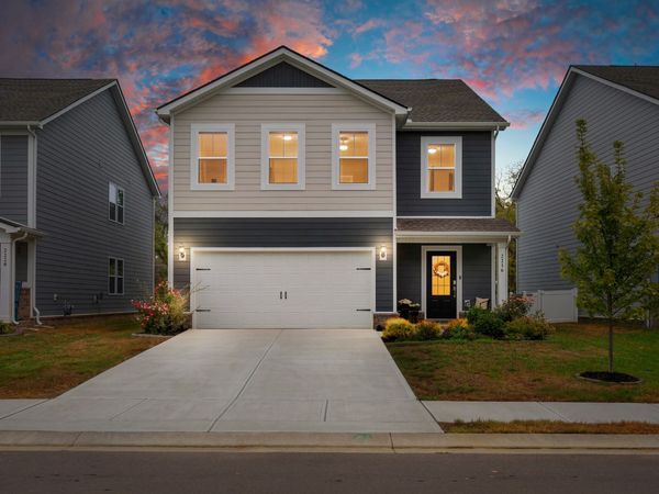 2216 Robert Gwynne Dr, Smyrna, TN 37167