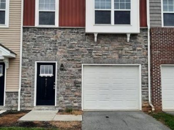 827 SCHOONER LANE , MECHANICSBURG, PA 17050