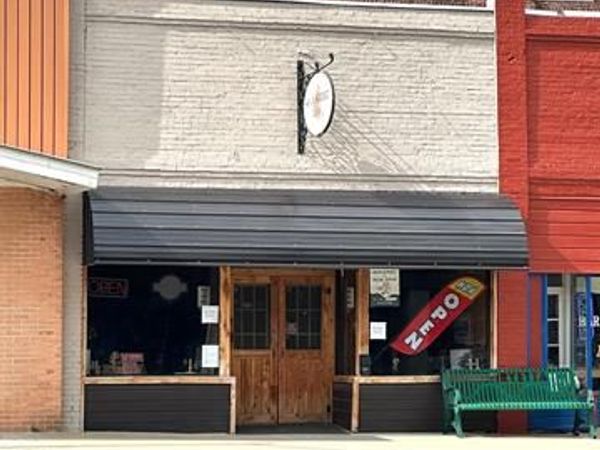 314 W Main Street , Henryetta, OK 74437