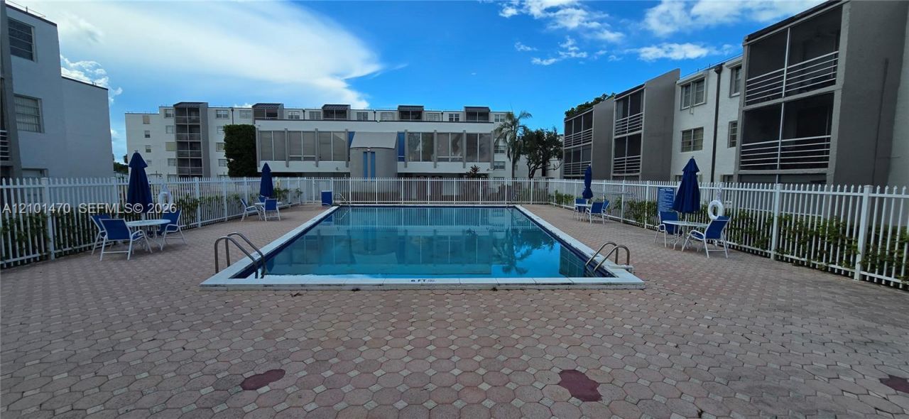 14165 SW 87th St , Unit D501, Miami, FL 33183 Photo