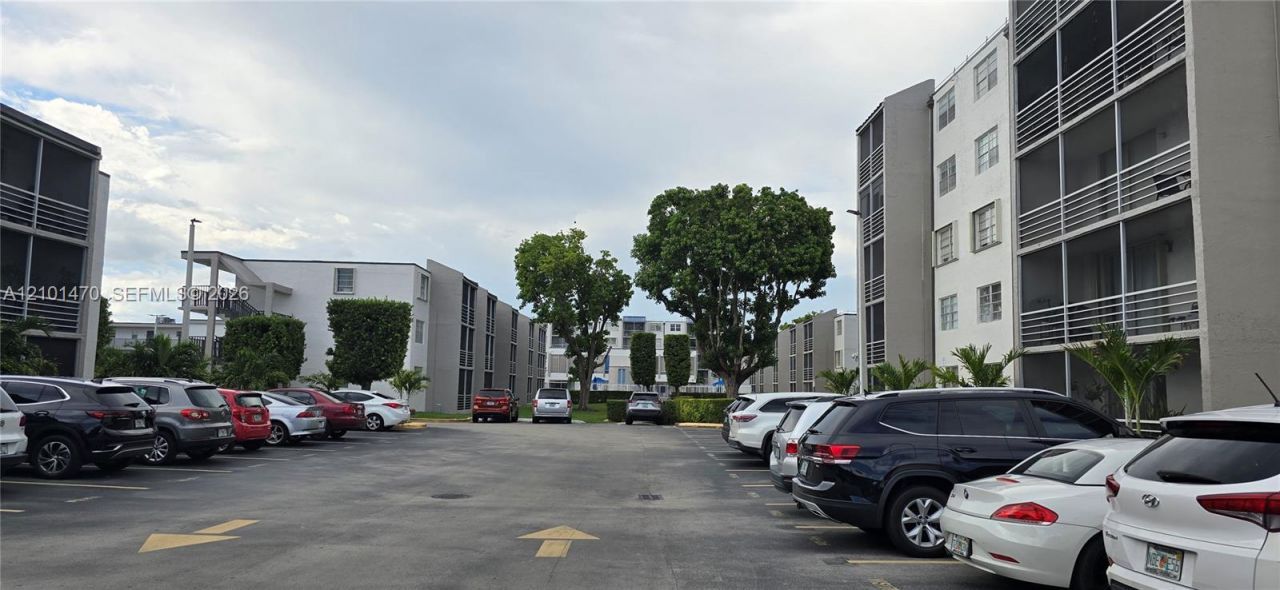 14165 SW 87th St , Unit D501, Miami, FL 33183 Photo