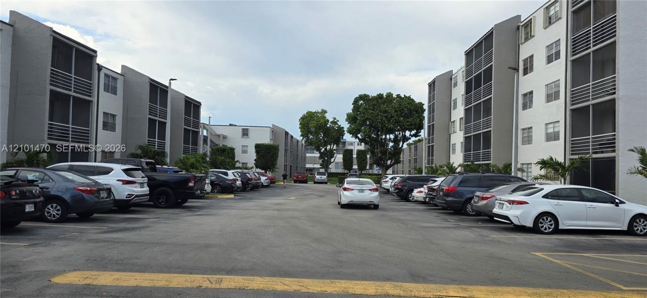 14165 SW 87th St , Unit D501, Miami, FL 33183 Photo