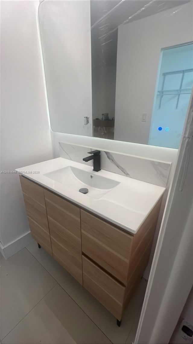 1200 NE Miami Gardens Dr, Unit 214W, North Miami, FL 33179 Photo