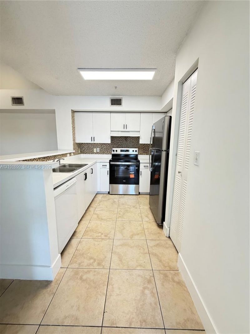 2021 Renaissance Blvd , Unit 304, Miramar, FL 33025 Photo