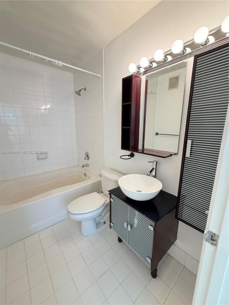 2021 Renaissance Blvd , Unit 304, Miramar, FL 33025 Photo