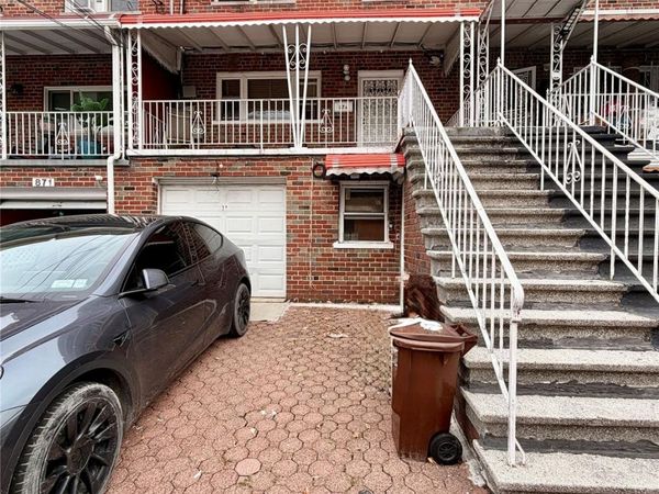 873 E 216th Street, Bronx, NY 10467