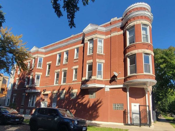 1341 N Washtenaw Avenue , Unit 1F, Chicago, IL 60622
