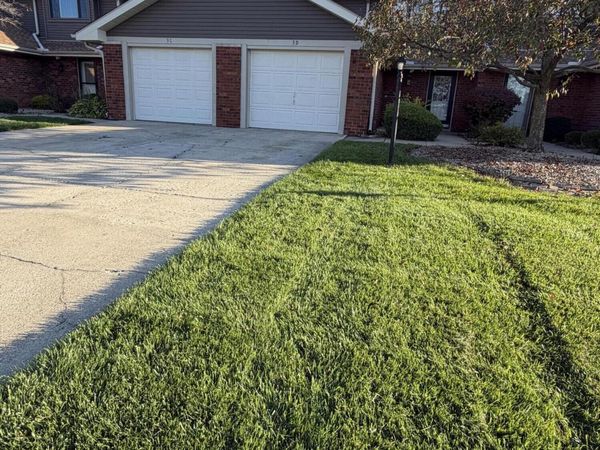 8323 Fairbanks Street, Unit 3d, Crown Point, IN 46307