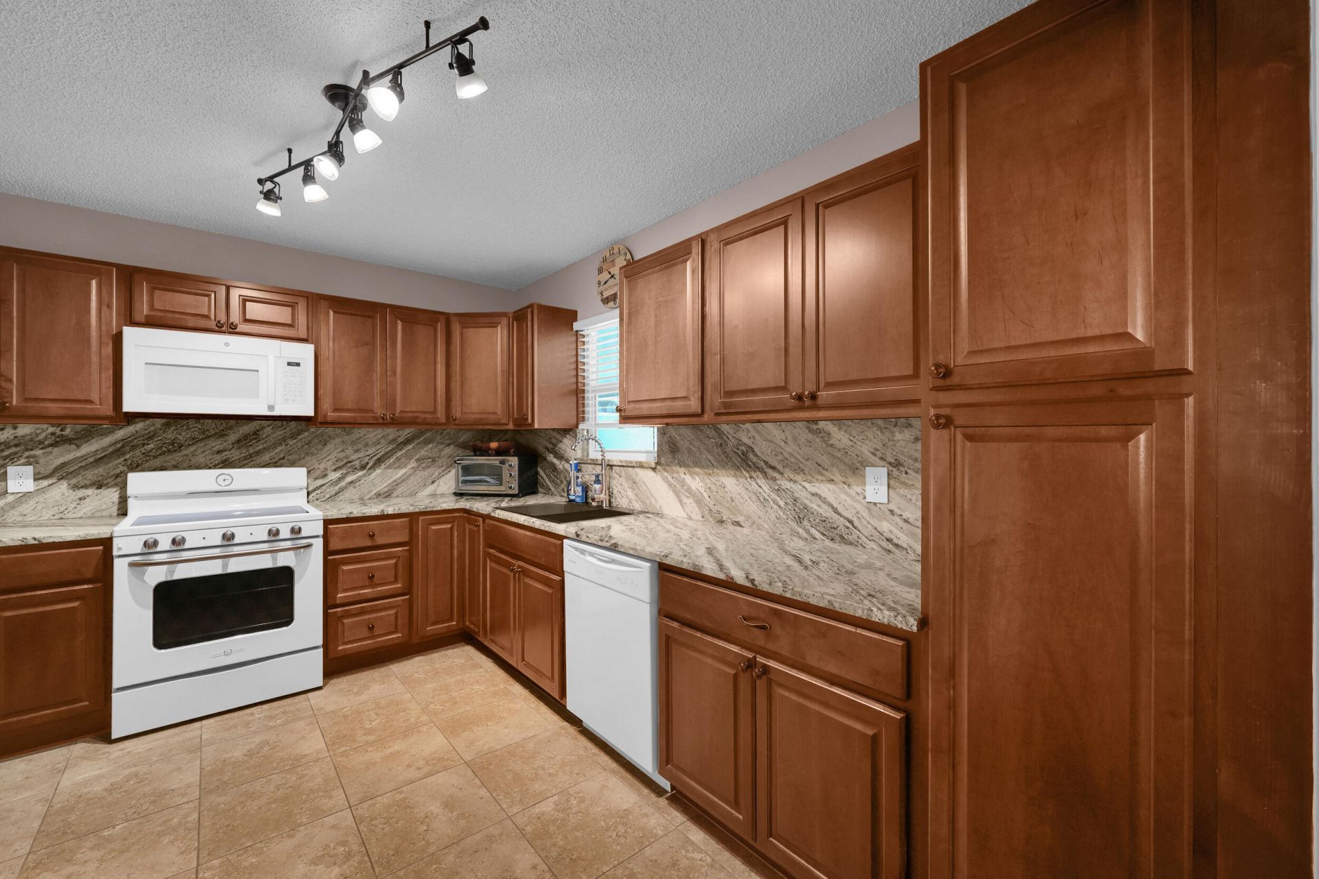 2849 SE Nance Street, Port Saint Lucie, FL 34984 Photo