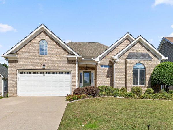 6821 Chiswick Drive, Chattanooga, TN 37421