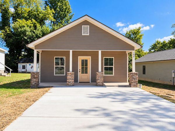 186 College Street, Dayton, TN 37321