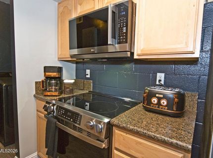 140 Griswold Way, Unit A, Reno, NV 89503 Photo