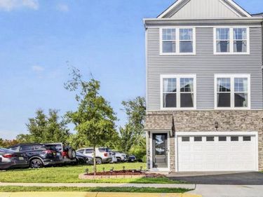 10537 WATERBURY WOODS WAY, MANASSAS, VA 20112